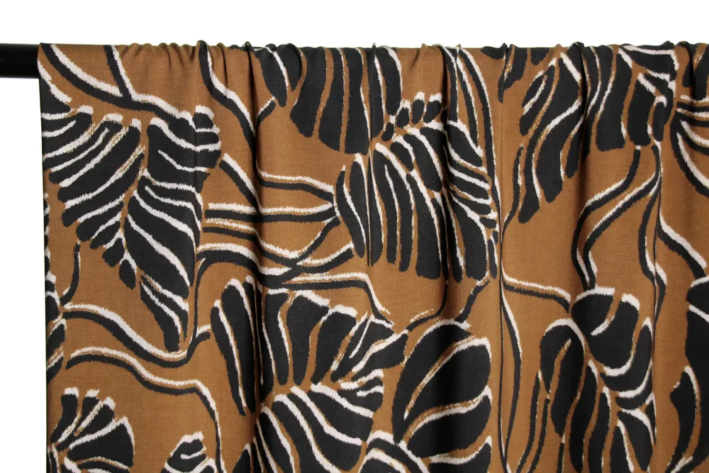Pecanbruine viscose met zwarte bladeren - Atelier Jupe
